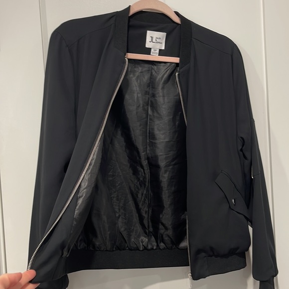 Black Lightweight Jacket - Picture 3 of 6